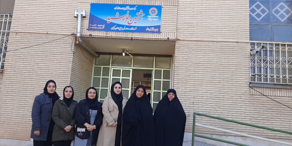 بازدیدمفتح زاده مدیرکل امور زنان وخانواده استانداری مرکزی ازآسایشگاه غیردولتی «هشتمین خورشید»ویژه بانوان بیماراعصاب وروان