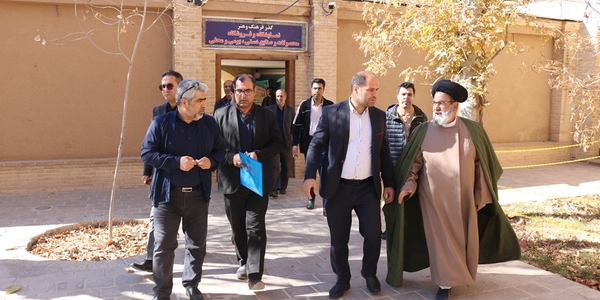 فرماندار و معاونین فرماندار از بیت تاریخی حضرت امام (ره) خمین بازدید کردند