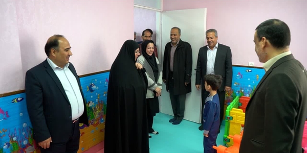 مهدکودک ویژه فرزندان همکاران شرکت برق منطقه‌ای باختر باحضور مفتح‌زاده، مدیرکل امور زنان وخانواده استانداری،داودآبادی مدیر عامل شرکت برق منطقه ای باختر واشتری رئیس اداره تعلیم و تربیت کودک آموزش و پرورش استان افتتاح وبه بهره‌برداری رسید.