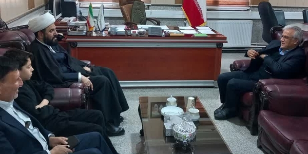 دیدار امام جمعه و نائب‌رئیس شورای اسلامی شهر چهاردانگه با فرماندار زرندیه