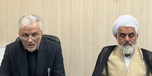 پیام تبریک حجت‌الاسلام والمسلمین حسین ابراهیمی امام جمعه و مهدی احمدی فرماندار شهرستان زرندیه به مناسبت فرا رسیدن دهم آذر روز مجلس.