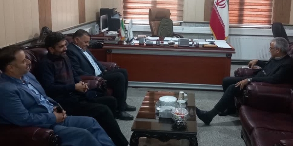 نشست بررسی مشکلات روستای مصرقان با حضور فرماندار زرندیه برگزار شد