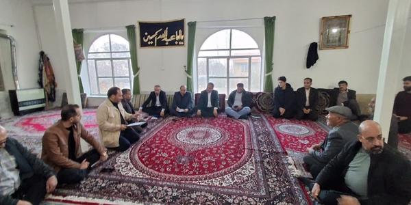 حضور عبدالرضا حاج‌علی‌بیگی فرماندار شهرستان اراک به همراه معاون عمرانی، بخشدار مرکزی در روستای حسین آباد