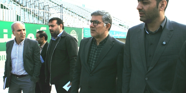 بازدید معاون سیاسی،امنیتی و اجتماعی استانداری مرکزی از ورزشگاه امام خمینی(ره) اراک و استادیوم محل برگزاری شهرآورد