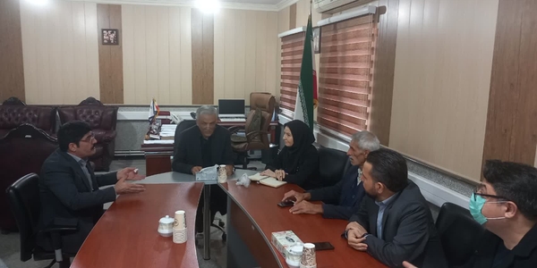 جلسه متصدیان صنف نانوایان سنگکی با فرماندار شهرستان زرندیه برگزار شد