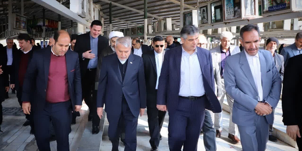 قبور مطهر شهدای شهرستان خمین بمناسبت هفته فرهنگی گلباران شد