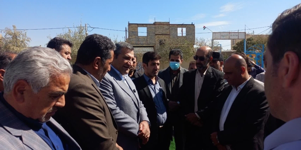 آغاز عملیات اجرایی زمین چمن مصنوعی آموزشگاه امام سجاد(ع) میلاجرد با حضور مسئولان استانی و شهرستانی