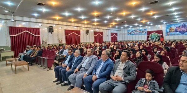 🔻برگزاری آیین فرهنگی و هنری عاشیقی‌های کمیجان به مناسبت هفته فرهنگی شهرستان