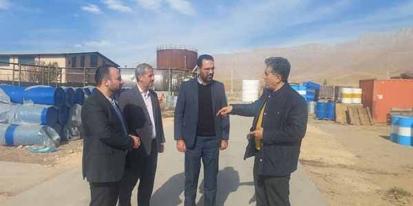 بازدید پزشگ نیا مدیر کل پدافند غیرعامل استان از شرکت آیریا اکسیر آویژه