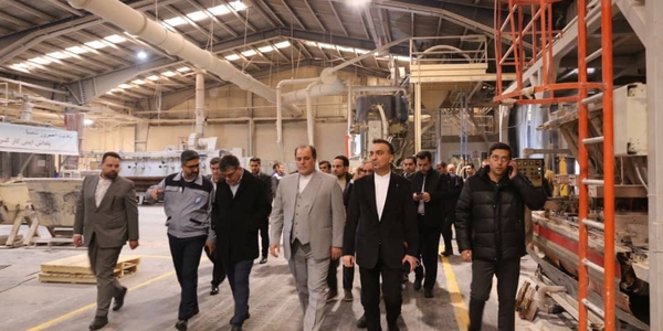 تقویت همکاری‌های اقتصادی با هیئت دیپلماتیک ازبکستان در ساوه