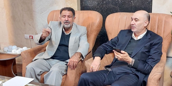 دیدار چهره‌به‌چهره تعدادی از تولیدکنندگان و اصناف شهرستان محلات با معاون اقتصادی استاندار مرکزی برگزار شد