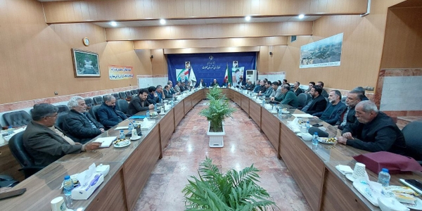 معاون هماهنگی امور اقتصادی و توسعه منطقه‌ای استانداری مرکزی: وظیفه دولت کاهش هزینه‌های تولیدکنندگان است