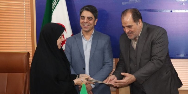 فرماندار ویژه ساوه در جمع بانوان شاغل در فرمانداری: نقش بانوان در پیشبرد توسعه شهرستان بی‌بدیل است