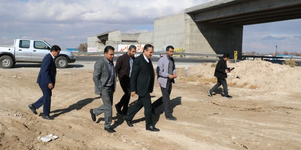 در ادامه بازدید فرماندار اراک از پروژه‌های در دست احداث در محور اراک_سلفچگان