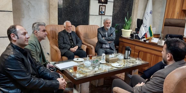 دیدار رئیس هیئت‌مدیره مجمع خیرین سلامت استان مرکزی با فرماندار محلات