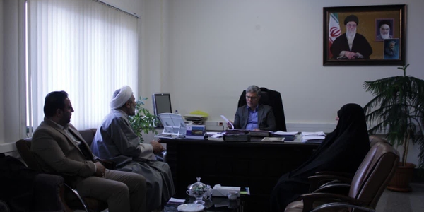 به ریاست مفتح زاده مدیرکل امور زنان وخانواده استانداری مرکزی  جلسه بررسی نحوه اطلاع رسانی وشروع فعالیت موقوفه حضرت زهرا علیهاسلام با حضور حجت الاسلام عرفانی معاون فرهنگی اجتماعی اداره  کل اوقاف وامور خیریه استان  و مردانی متولی موقوفه در محل دفتر تشکیل گردید .

چهارشنبه ۳ دی آذر ۱۴۰۴