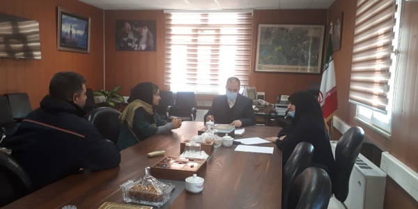 #رسیدگی_به_درخواست_های_مردمی .
🔵🔴رسیدگی به مشكلات شهروندان در برنامه ملاقات مردمی با فرماندار  شهرستان اراک