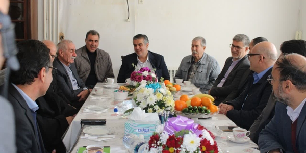 دیدار استاندار مرکزی و معاون سیاسی، امنیتی و اجتماعی استانداری با جامعه ارامنه اراک به مناسبت آغاز سال نو میلادی