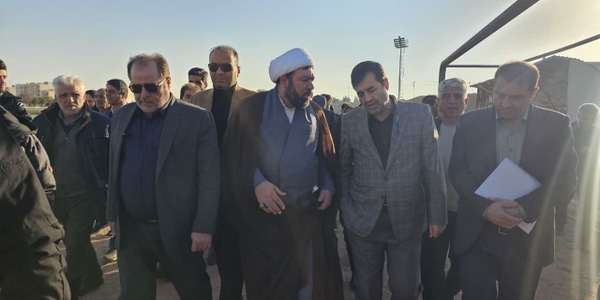 هم اکنون بازدید دکتر دنیامالی وزیر محترم ورزش و جوانان ، دکتر زندیه وکیلی استاندار مرکزی، دکتر حسینی معاون استاندار و فرماندار ویژه ساوه،دکتر سبزی نماینده مردم شریف شهرستان‌های ساوه و زرندیه و هیئت همراه از مجموعه ورزشی فجر