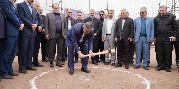 کلنگ‌زنی نیروگاه خورشیدی ۱۵۰ مگاواتی کاوه/ پروژه‌ای ۶ هزار میلیارد تومانی در ساوه