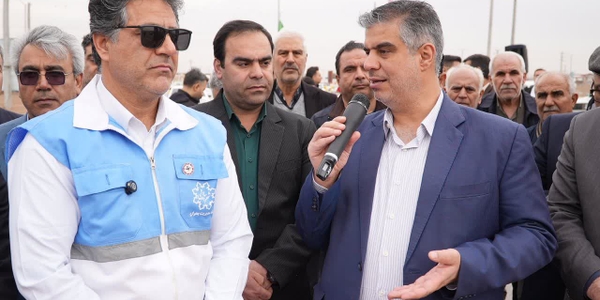 استاندار مرکزی تأکید کرد:
🔻کنارگذرها و پروژه‌های عمرانی ساوه موجب افزایش ایمنی و کاهش تلفات شده است