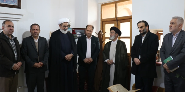 رییس سازمان قضایی نیروهای مسلح کشور از بیت تاریخی حضرت امام (ره) در خمین بازدید کرد