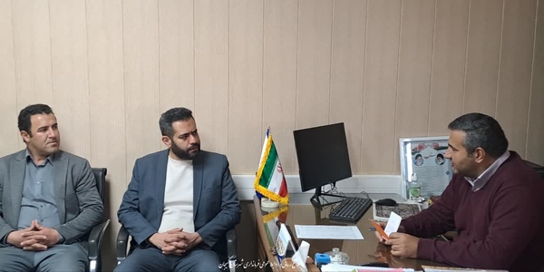 🔻دیدار رئیس و یکی از اعضای شورای اسلامی شهر کمیجان با فرماندار شهرستان