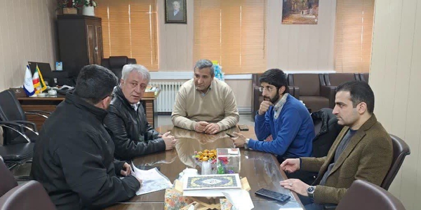 🔻برگزاری جلسه پیگیری جذب سرمایه‌گذار نیروگاه خورشیدی ۶ مگاواتی در شهرستان کمیجان