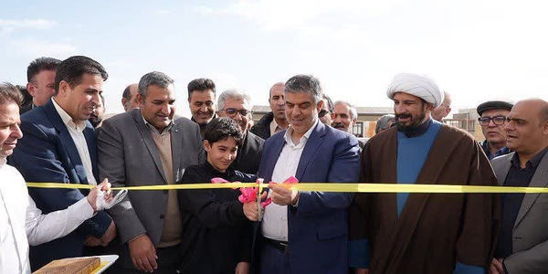 🔻افتتاح زمین چمن مصنوعی و ورزشگاه شهر میلاجرد با حضور استاندار مرکزی
