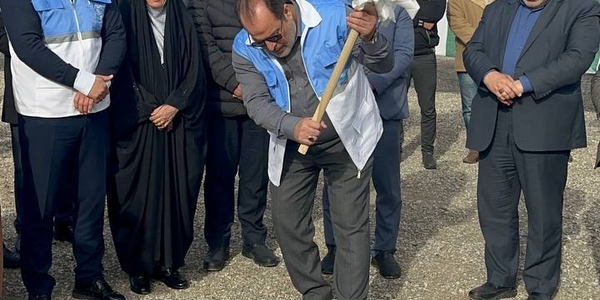 کلنگ بوستان پدافند غیرعامل ساوه به زمین زده شد