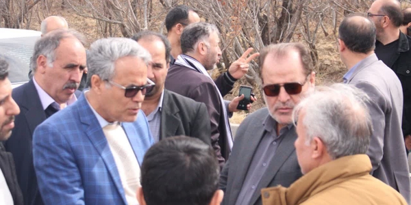 به مناسبت دهه مبارک فجر آیین بهره برداری پروژه‌های عمرانی روستای هلول بخش مرکزی شهرستان ساوه برگزار شد