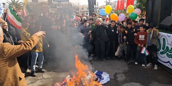 گزارش تصویری از راهپیمایی ۲۲ بهمن ۱۴۰۴.