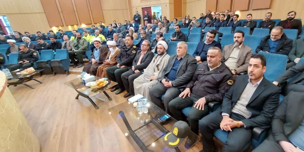 تأکید فرماندار شهرستان محلات بر نقش نیروی انتظامی در تأمین امنیت و قدردانی از خدمات فرمانده پیشین انتظامی