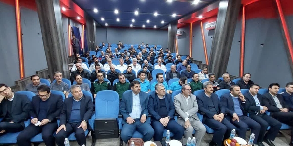 برگزاری مراسم اختتامیه هفتمین دوره مسابقات بدمینتون وزارت نیرو در محلات