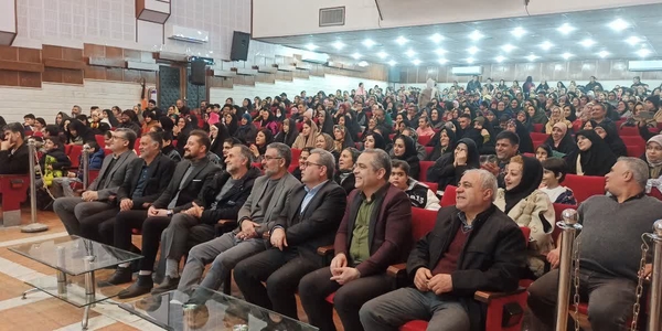 جشن بزرگ نیمه شعبان در فرهنگسرای اندیشه محلات برگزار شد.