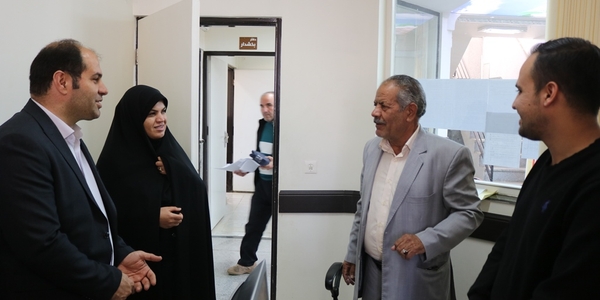 فرماندار از بخشداری کمره شهرستان خمین بازدید کرد