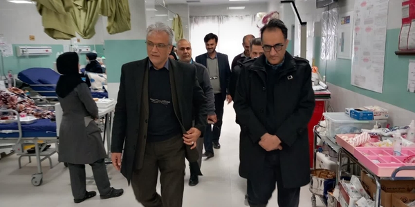 بازدید فرماندار شهرستان زرندیه از اداره آب و فاضلاب و بیمارستان امام رضا (ع) مأمونیه