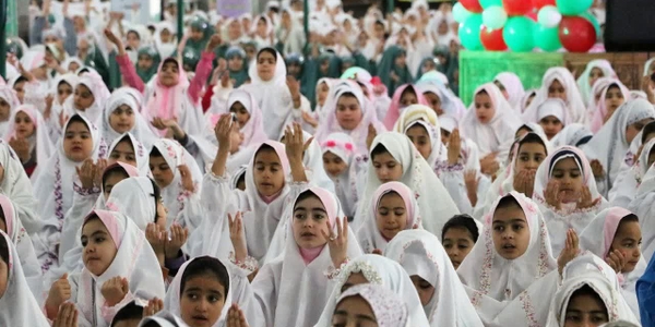 مصلی ساوه، میزبان ۲۵۰۰ لبخند آسمانی