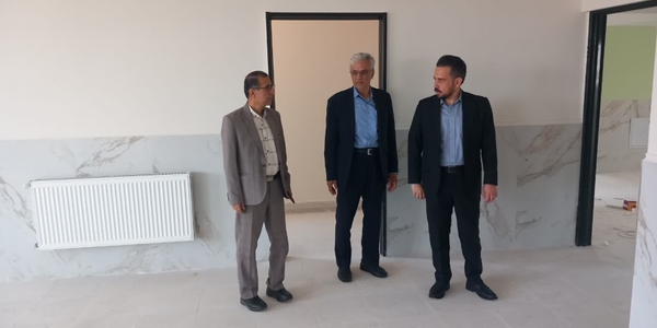 فرماندار زرندیه از پروژه‌های آموزشی در حال احداث شهر مامونیه بازدید کرد