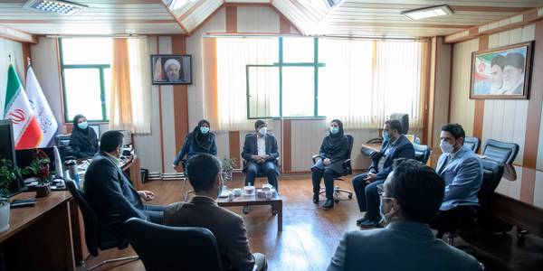 معاونین استاندار مرکزی از اداره کل روابط عمومی استانداری بازدید کردند