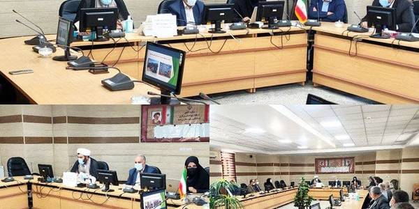 جلسه طرح توسعه بیمارستان امام رضا (ع) به ریاست مهندس سلیمانی فرماندار شهرستان زرندیه و با حضور حجت الاسلام والمسلمین سبزی نماینده مردم شریف شهرستانهای زرندیه و ساوه در مجلس شورای اسلامی ، دکتر مصری رئیس دانشکده علوم پزشکی ساوه و خیرین محترم در سالن جلسات فرمانداری برگزار گردید.