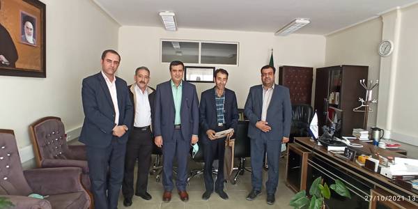 مراسم تجلیل از خیری بازنشسته استانداری