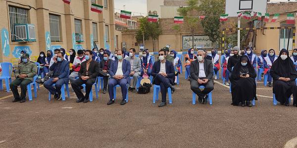 ✅مراسم هفته پدافند غیر عامل با حضور مسئولین شهرستان دلیجان برگزار شد .