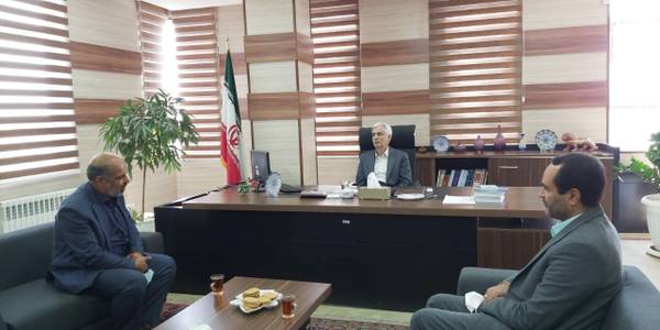 دیدار سرپرست جدید دانشگاه آزاد اسلامی واحد آشتیان با فرماندار