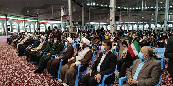 مراسم ۱۳ آبان‌ماه همزمان با سراسر کشور در مصلی بیت المقدس اراک برگزار شد