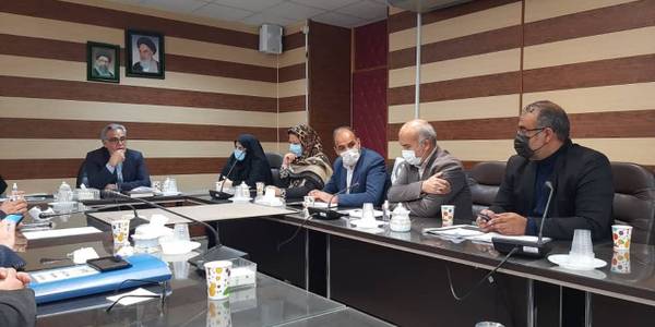 جلسه بررسی مسائل و مشکلات تغییر کاربری اراضی محدوده صنوف مزاحم شهر آشتیان