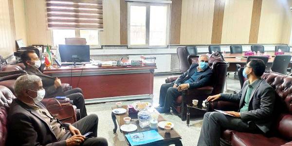 نشست مهندس سلیمانی فرماندار شهرستان زرندیه با جناب آقای پاکپور مدیر کل امور روستایی و شوراها استانداری مرکزی