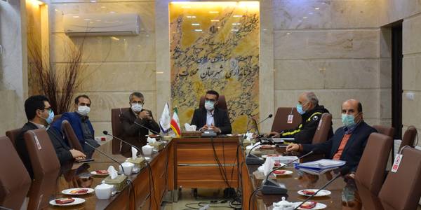 هفدهمین جلسه کمیته تطبیق مصوبات شوراهای اسلامی شهرهای محلات و نیم ور به ریاست ناظری فرماندار شهرستان محلات برگزار شد.