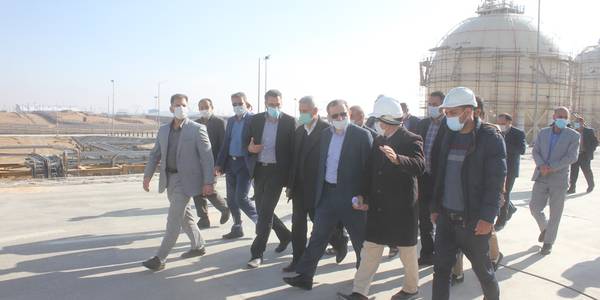 استاندار از شرکت پتروشیمی خمین بازدید کرد