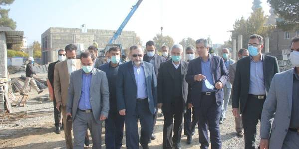 بازدید مسئوین استان از پروژه در حال احداث مجتمع فرهنگی، رفاهی، تجاری و خدماتی خمین